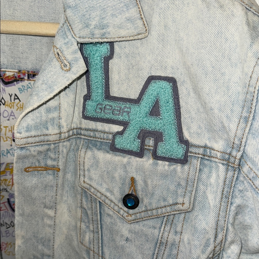 Vintage LA Gear Light Wash Denim Jacket - Picture 3 of 5